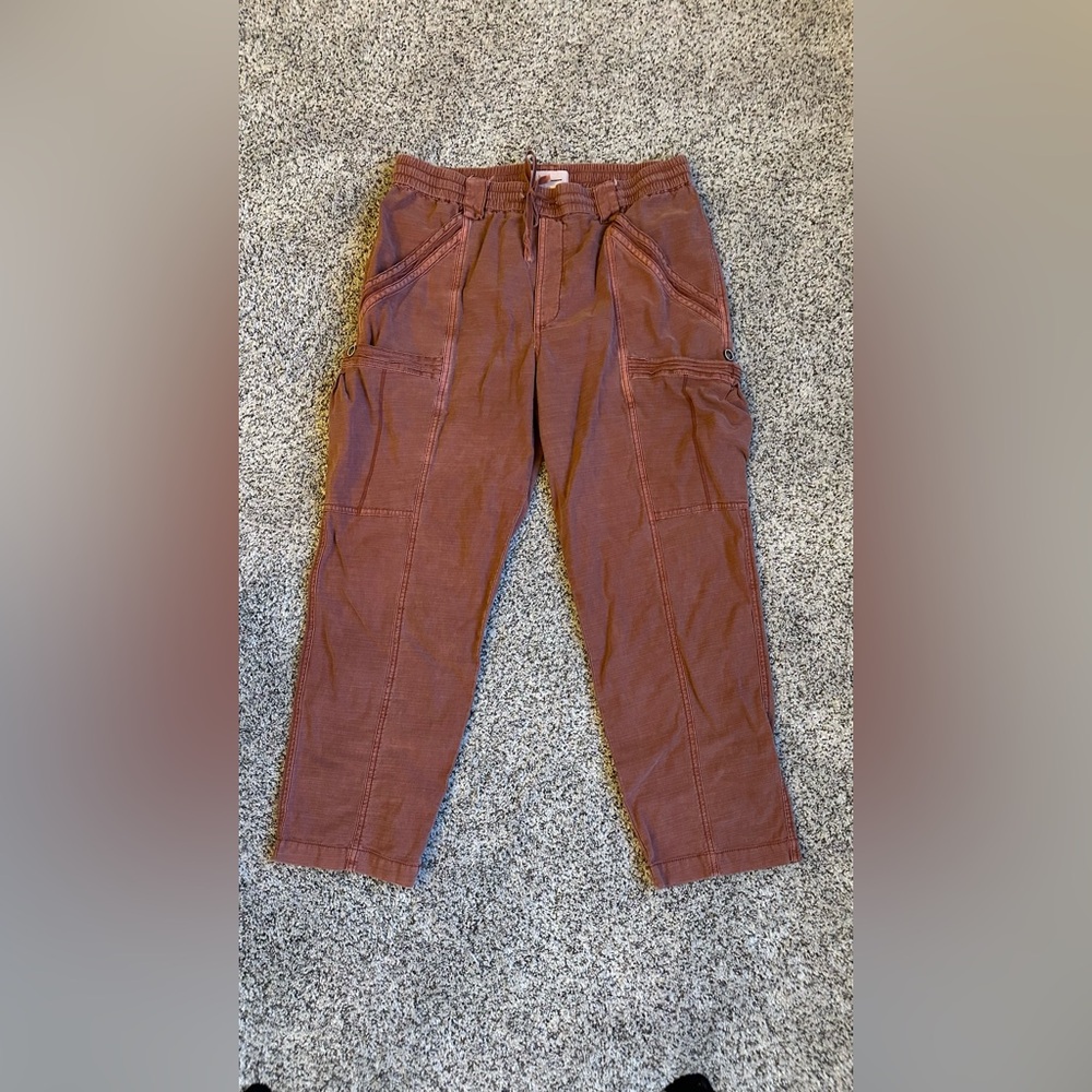 Anthropologie Angela rust cropped cargo pants size 31